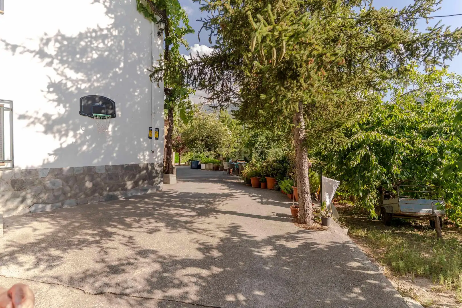 Vista exterior de Casa o chalet en venta en Güéjar Sierra con Jardín privado, Trastero y Piscina