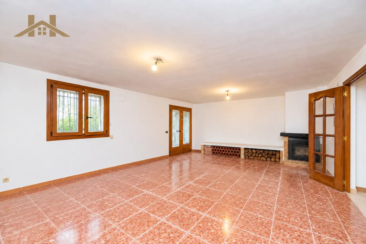 Casa aparellada amb terrassa en venda a Calle de Mercedes de la Cadiniere, imagen 26