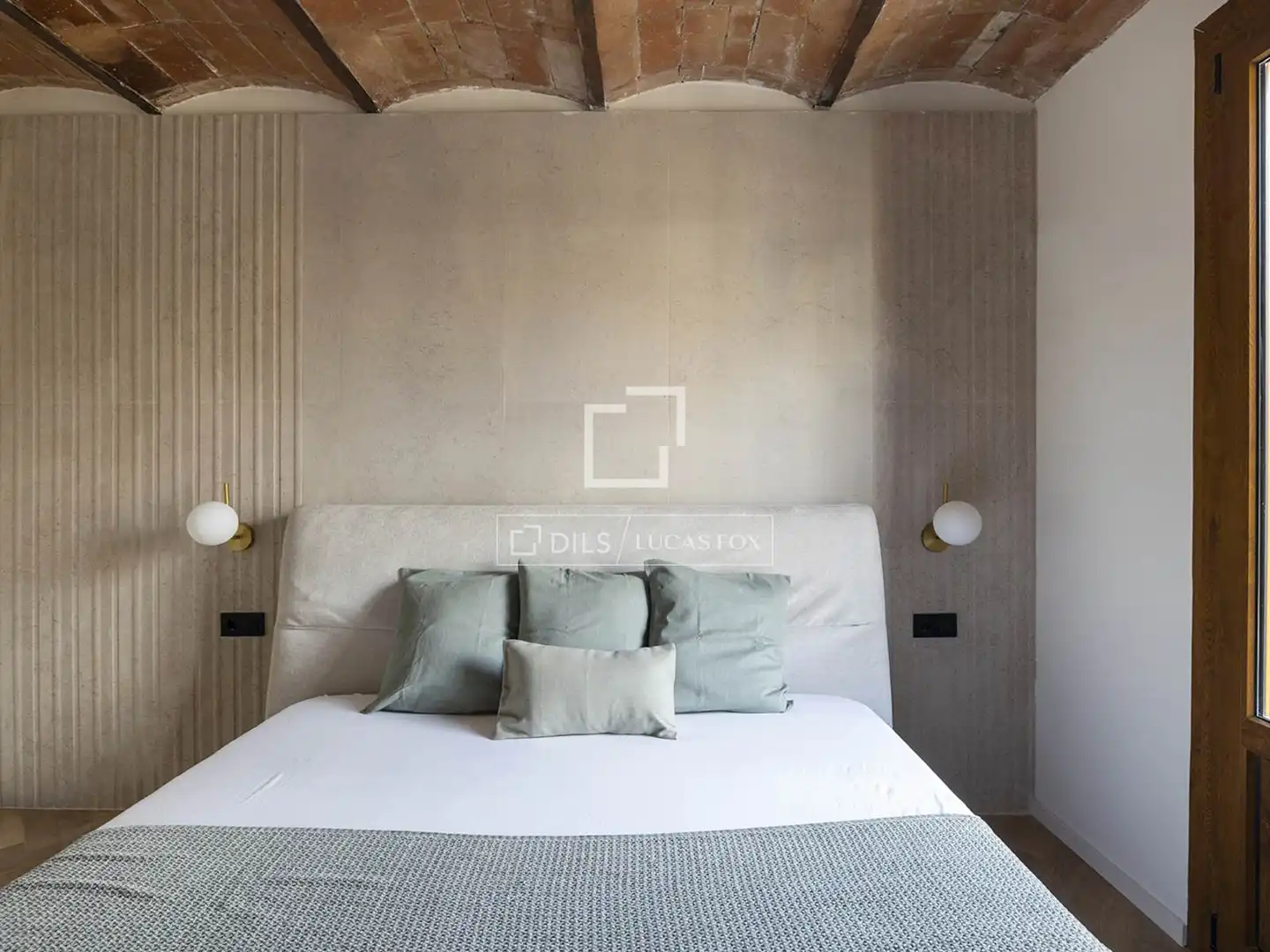 Bedroom of Flat for sale in Barcelona  with Air Conditioner, Heating and Parquet flooring