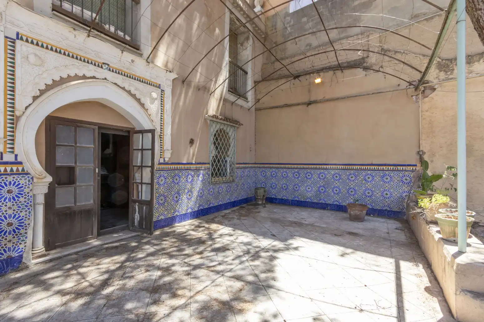 Vista exterior de Casa adosada en venda en Náquera amb Jardí privat i Piscina