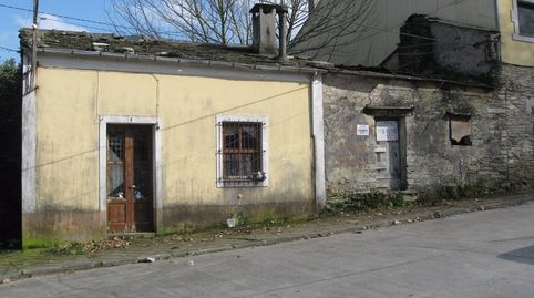 Image 2 of the listing