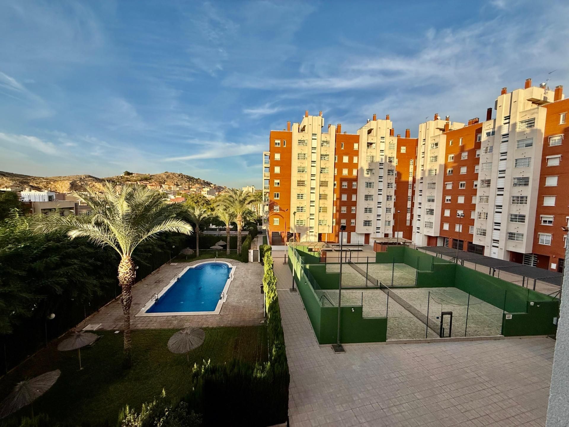 Piscina de Pis en venda en  Murcia Capital amb Aire condicionat, Jardí privat i Terrassa