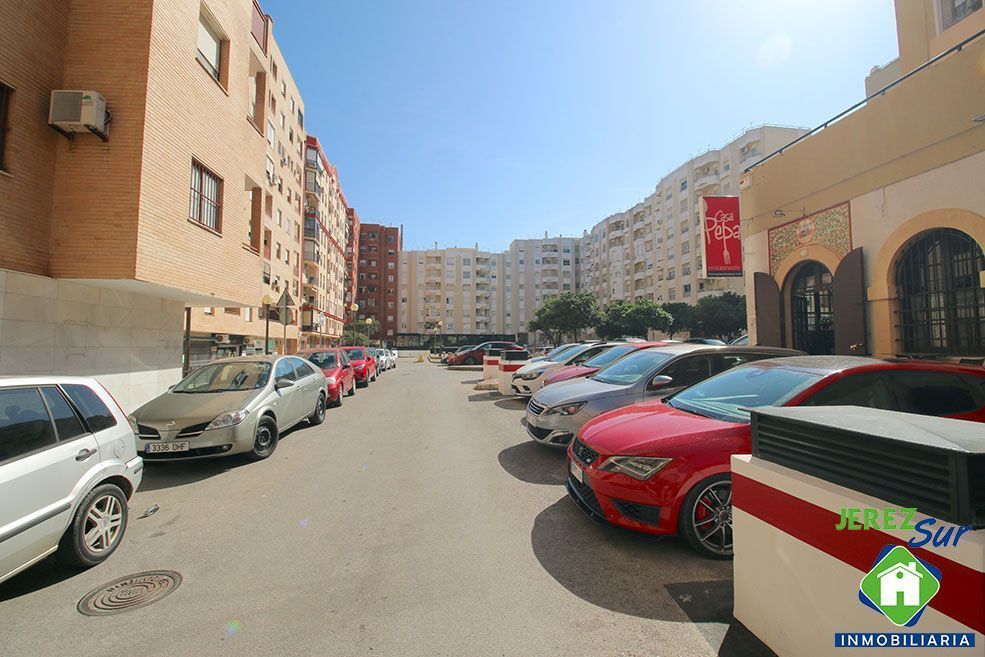 Exterior view of Premises to rent in Jerez de la Frontera  with Air Conditioner