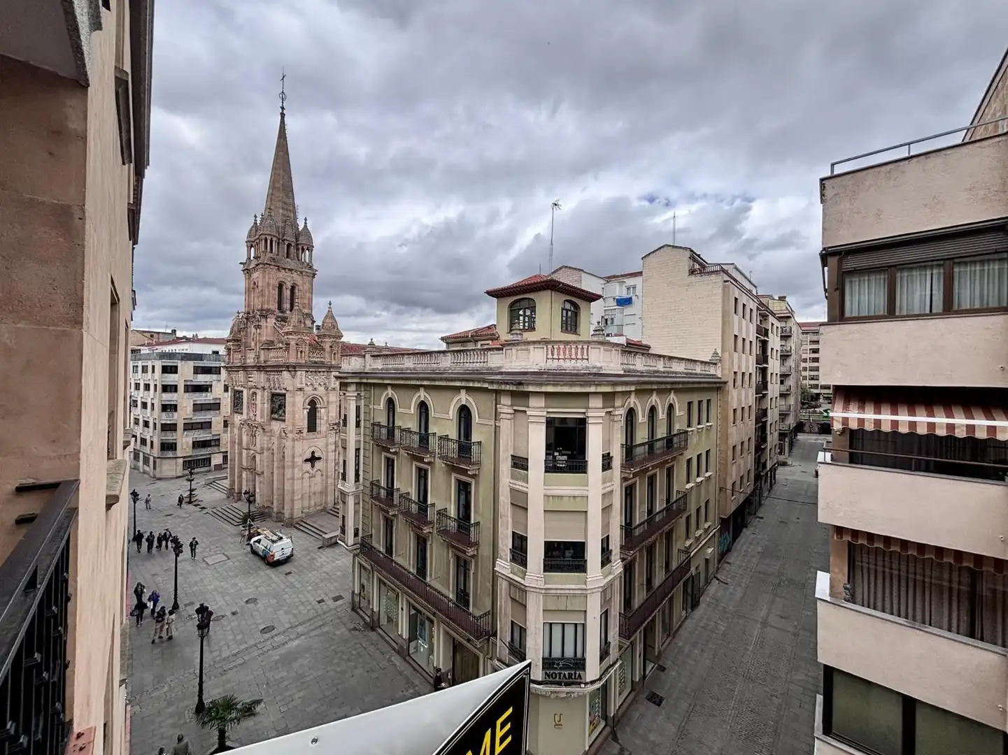 Vista exterior de Piso en venta en Salamanca con Calefacción, Parquet y Amueblado