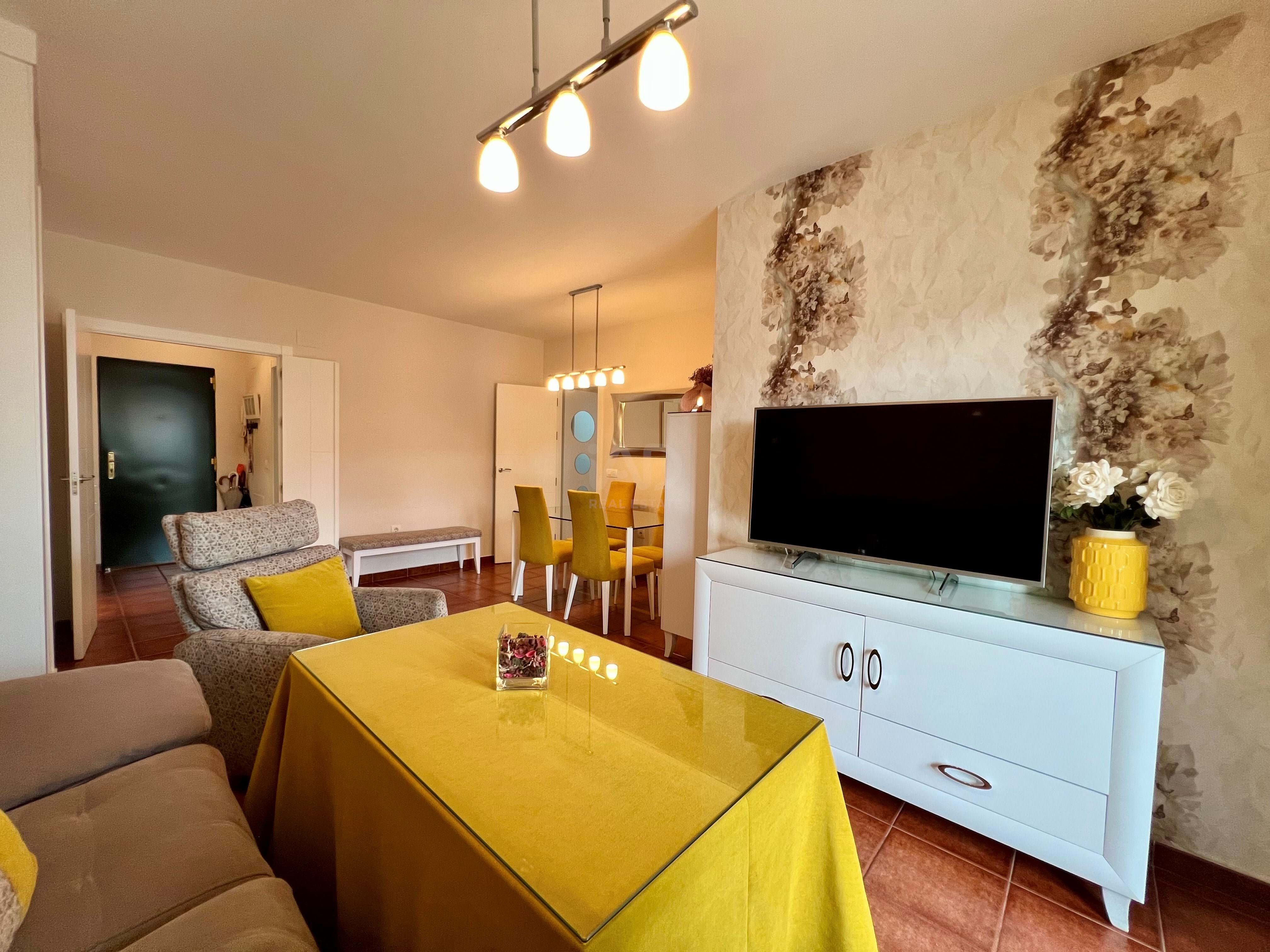 Living room of Flat for sale in Lepe  with Air Conditioner and Terrace