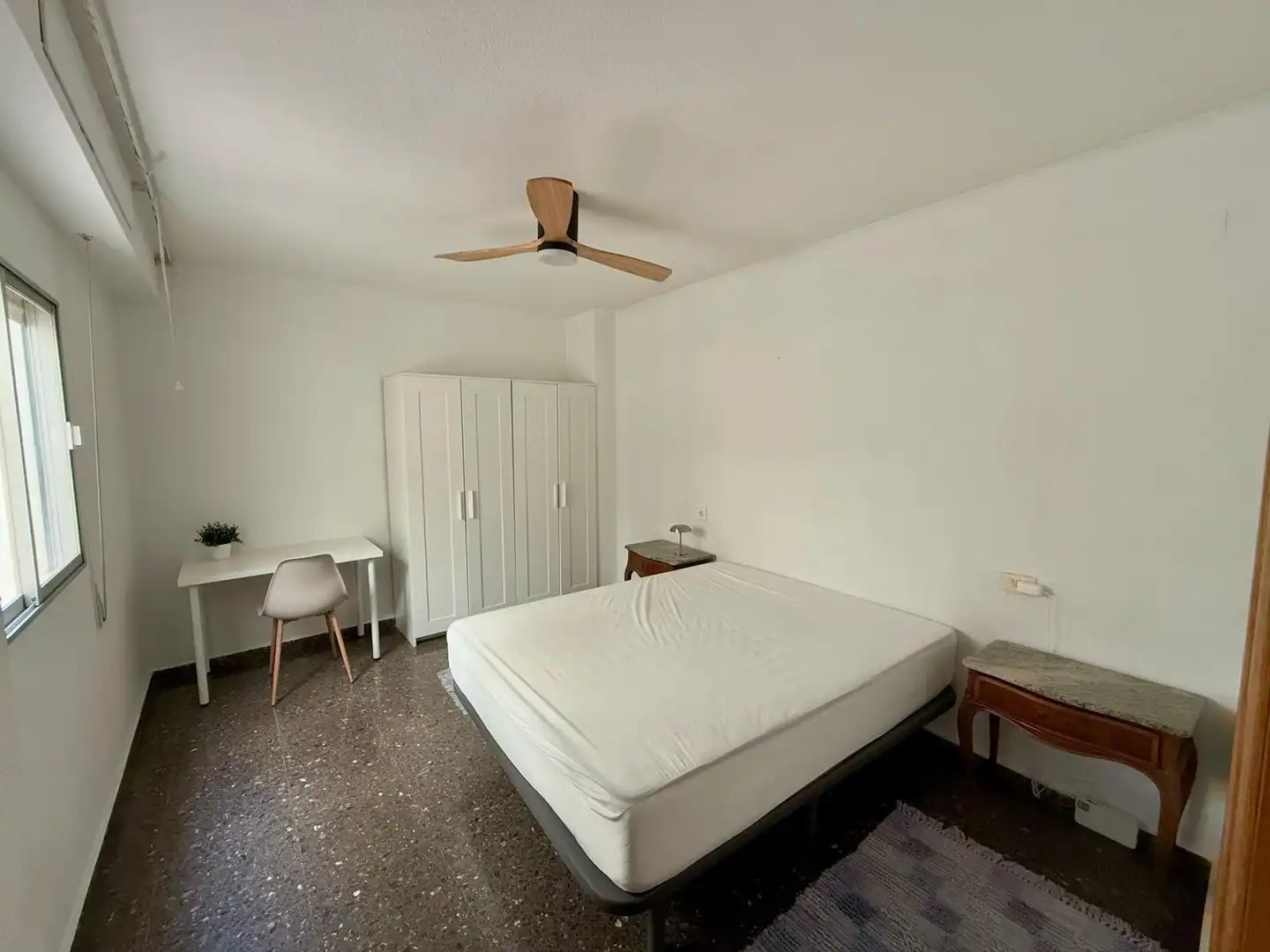Bedroom of Flat for rent in Burjassot  with Furnished and Balcony