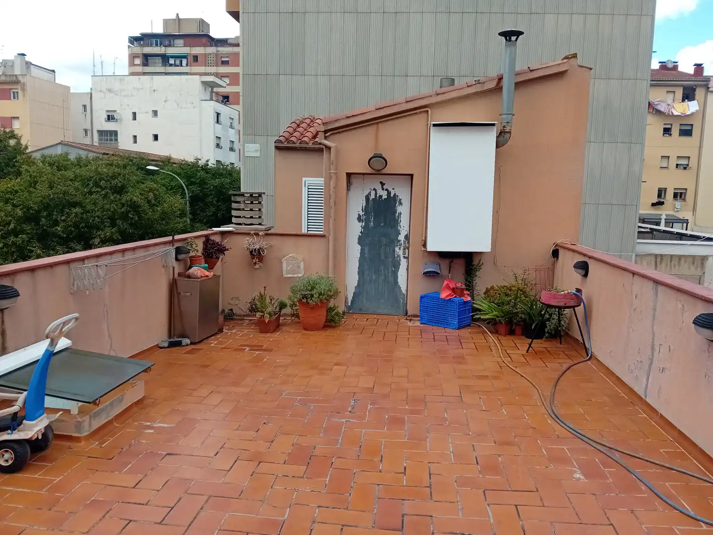 Terraza de Local en venta en Salt con Calefacción, Terraza y Amueblado
