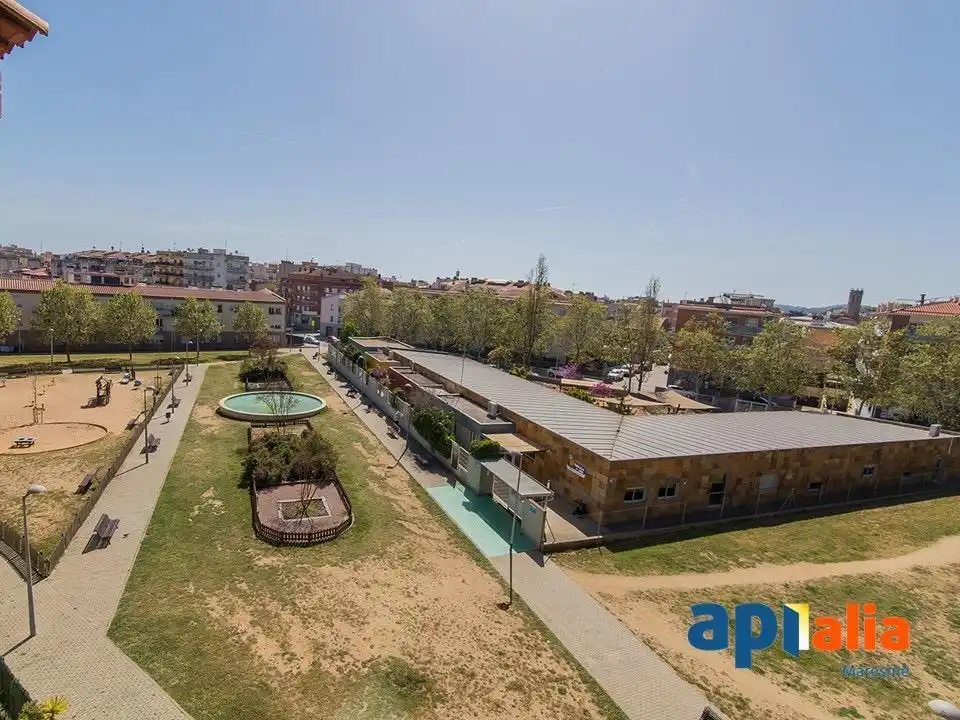 Parking de Ático en venta en Pineda de Mar con Aire acondicionado, Calefacción y Terraza