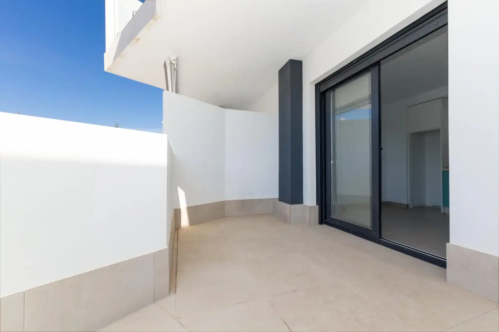 Apartamento con piscina en venta en La Carihuela - Los Nidos, imagen 7