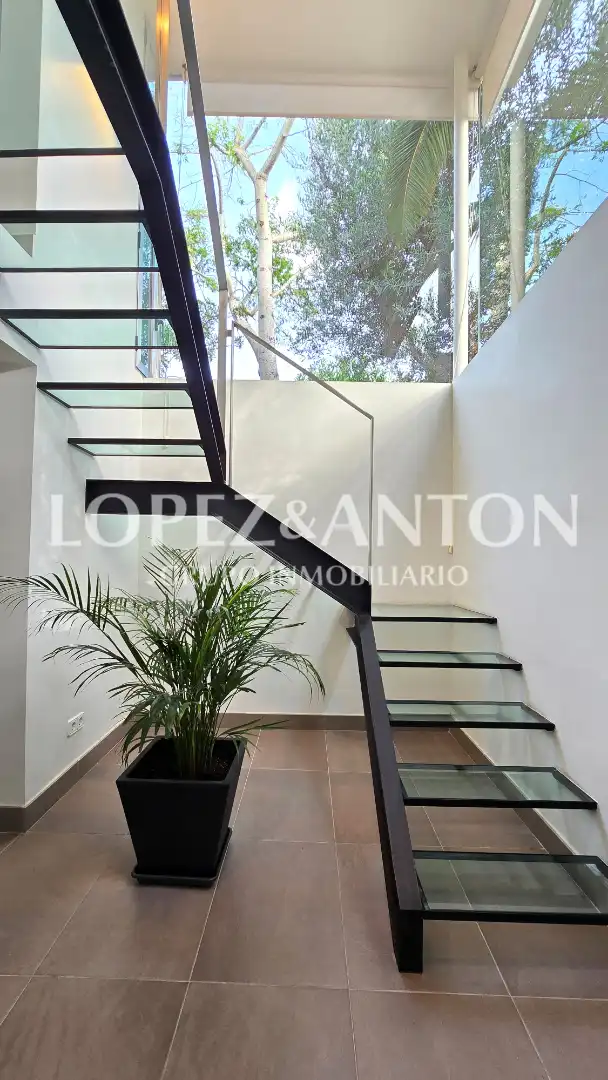 Houses for sale in L'Eliana  with Air Conditioner, Heating and Private garden