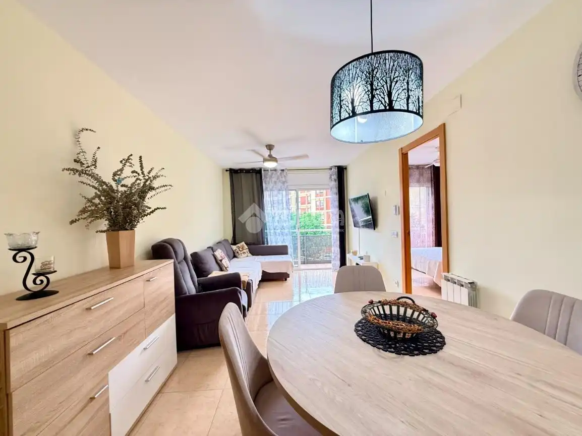 Sala de estar de Piso en venta en Sant Pere de Ribes con Calefacción, Amueblado y Balcón