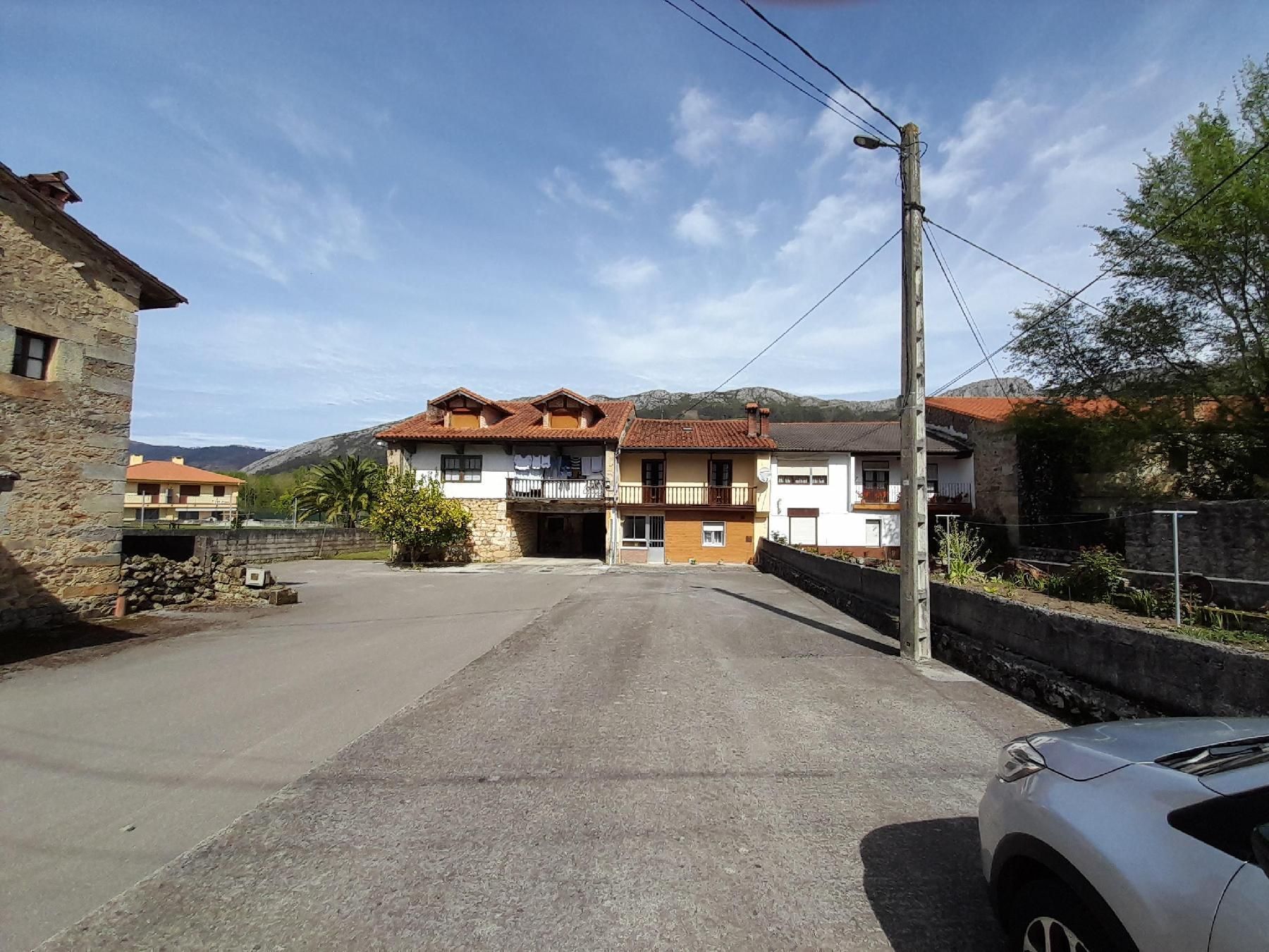 Exterior view of House or chalet for sale in San Felices de Buelna
