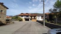 Vista exterior de Casa o xalet en venda en San Felices de Buelna