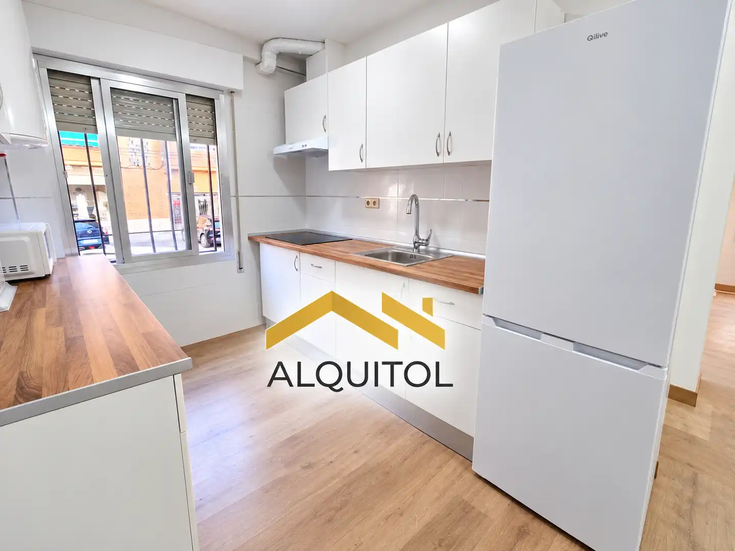 Kitchen of Flat for share in Toledo  with Heating, Parquet flooring and Washing machine