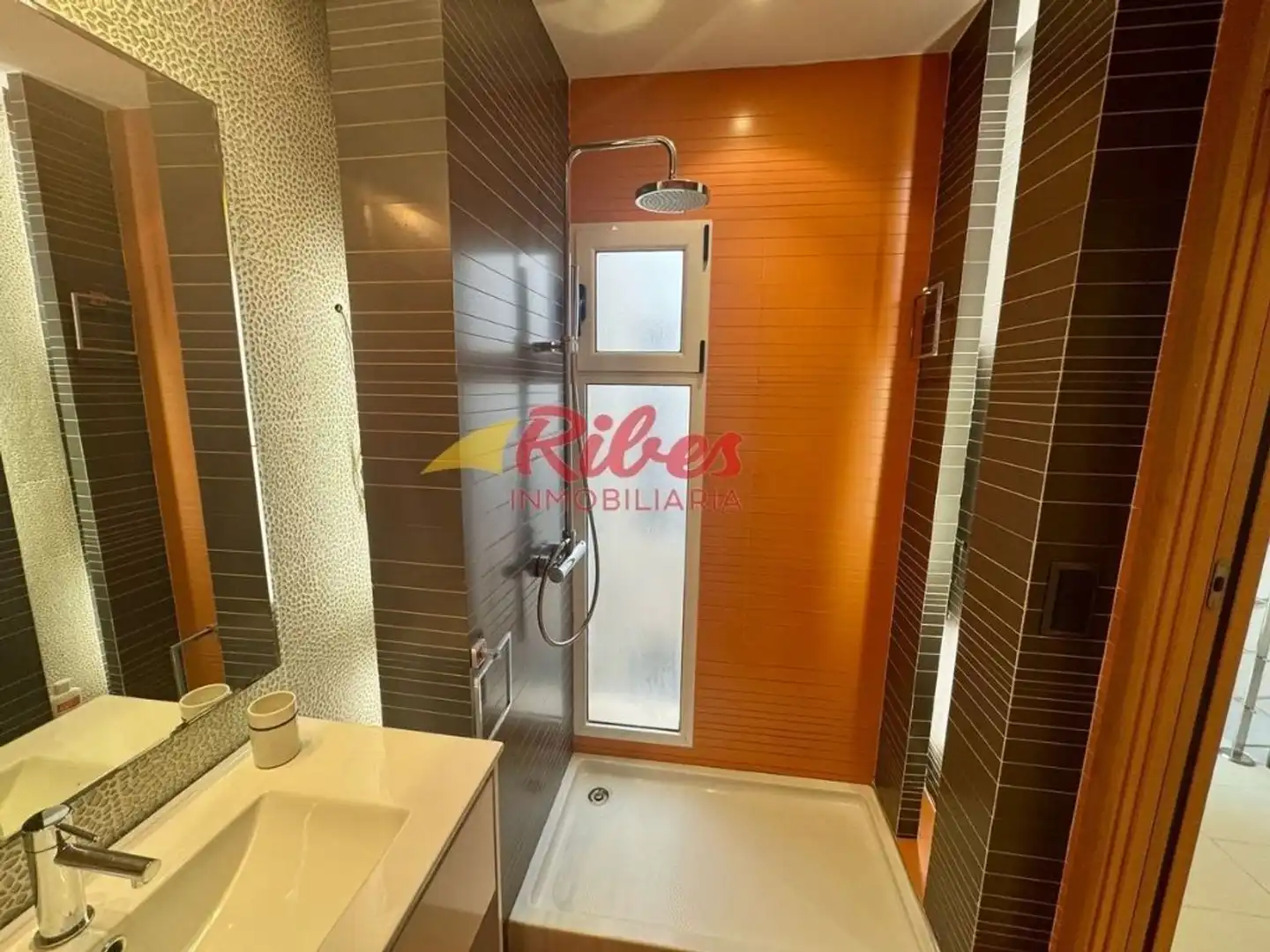 Badezimmer von Haus oder Chalet zum Verkauf in Cullera mit Klimaanlage, Terrasse und Abstellraum