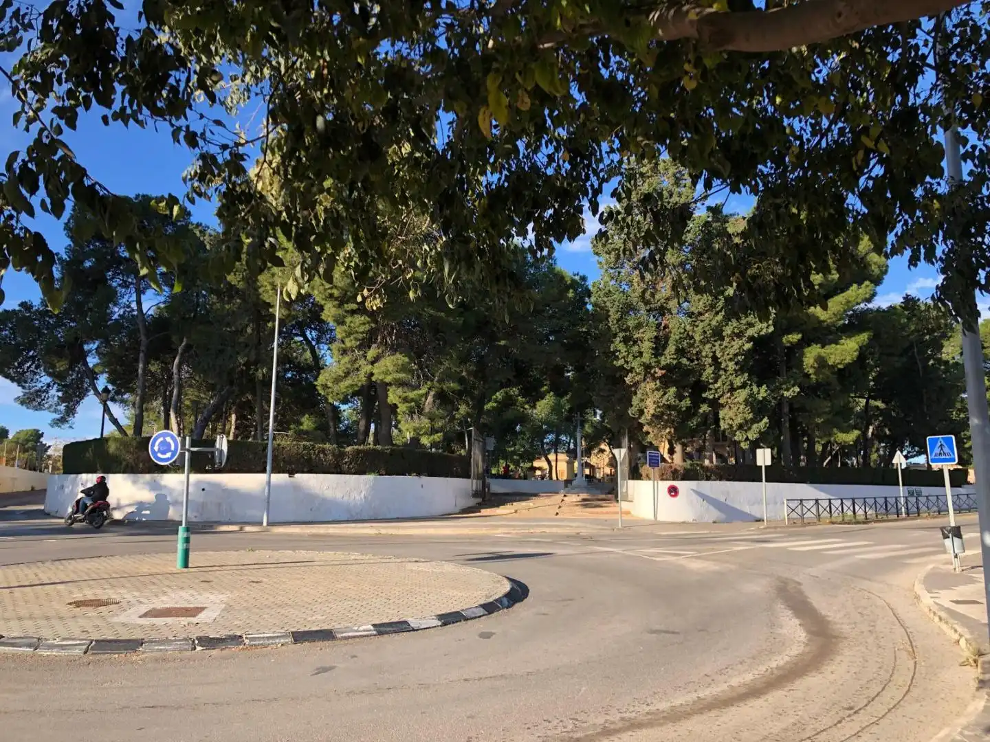 Vista exterior de Dúplex en venda en Albal amb Terrassa, Traster i Piscina