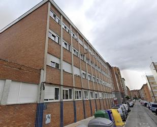 Vista exterior de Pis en venda en Gijón  amb Terrassa