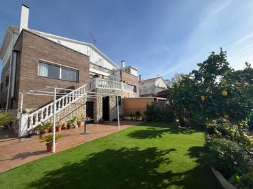 Xalet amb balcó en venda a Canyet - Pomar