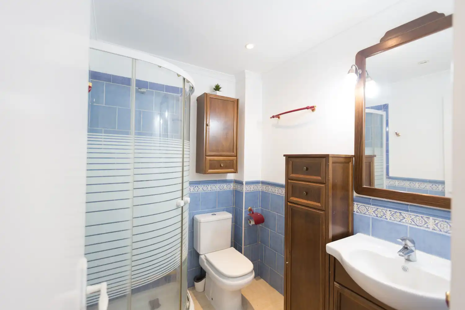 Bany de Apartament en venda en Marbella amb Aire condicionat, Terrassa i Moblat