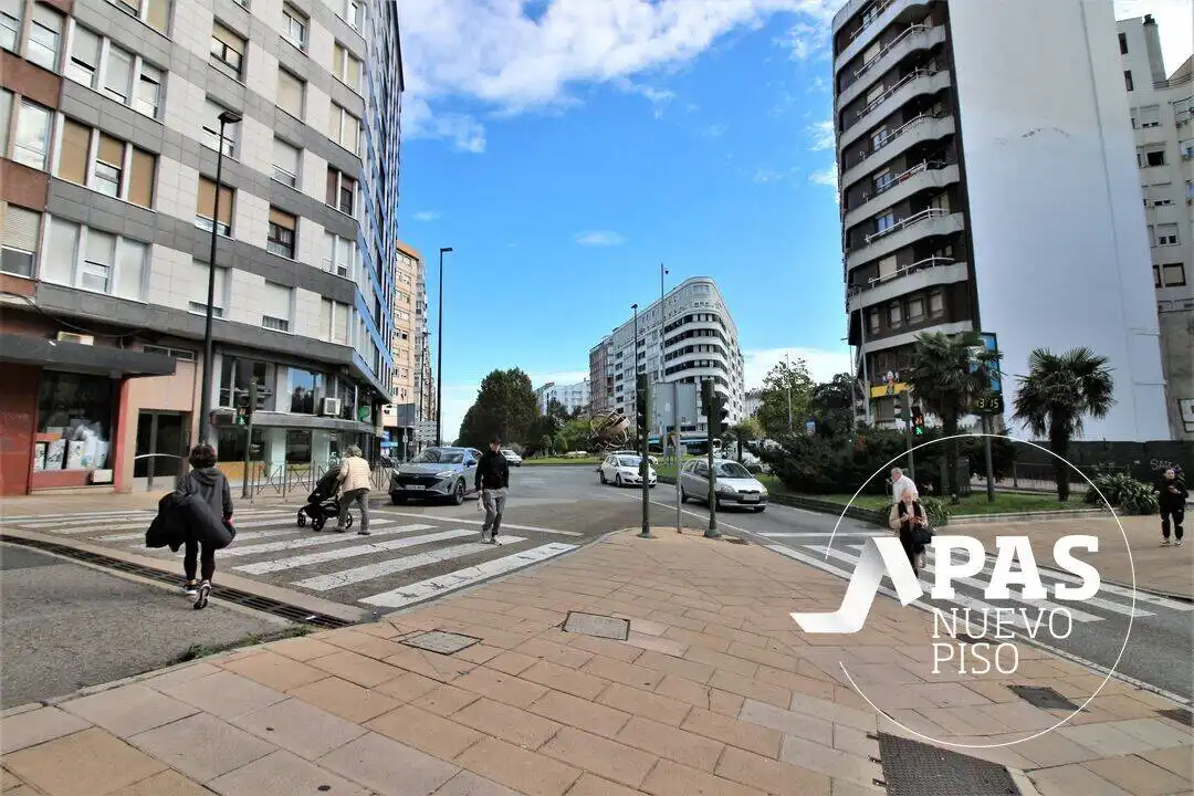 Außenansicht von Wohnung zum Verkauf in Santander mit Heizung