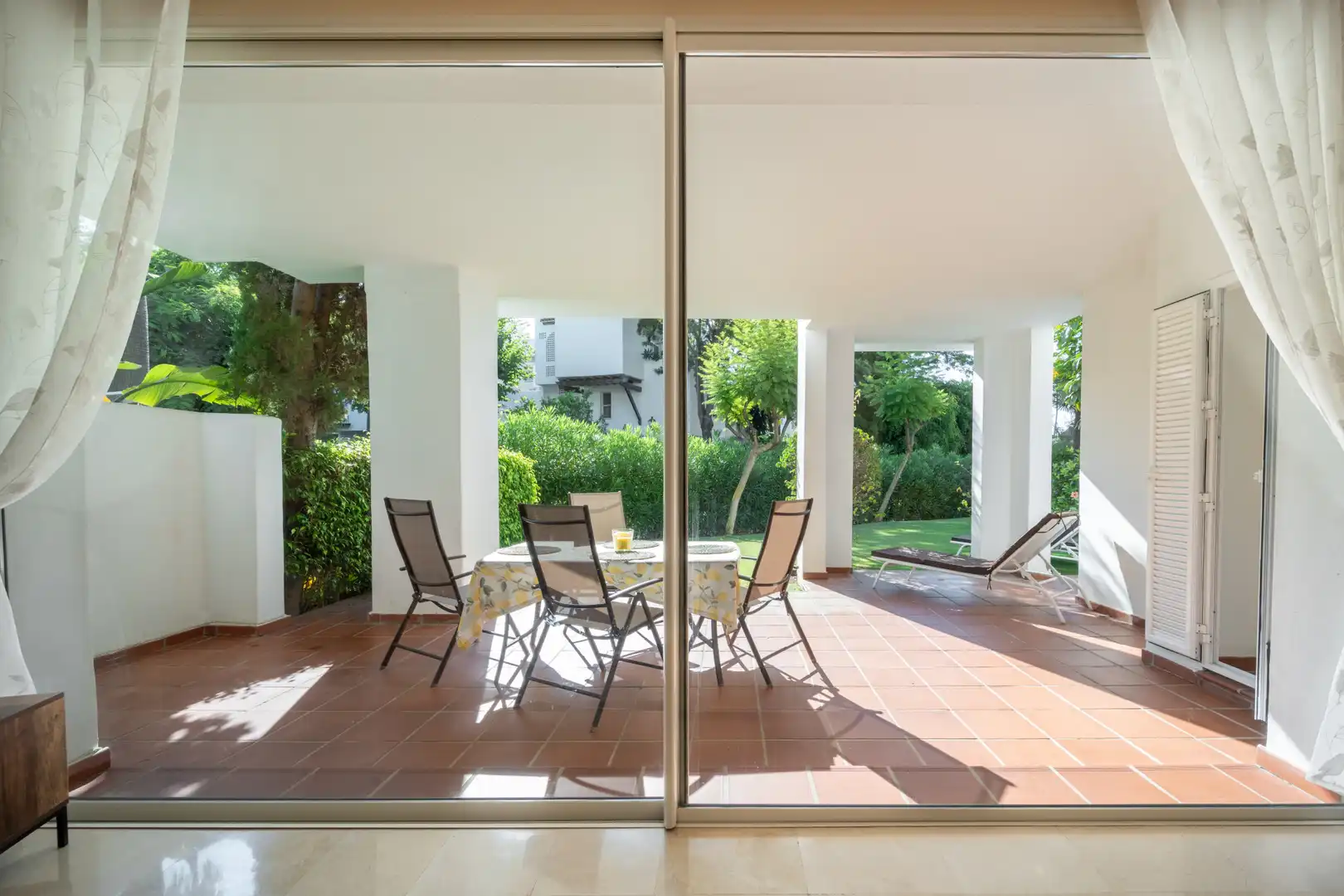 Terrace of Ground floor for sale in Estepona  with Air Conditioner, Private garden and Terrace