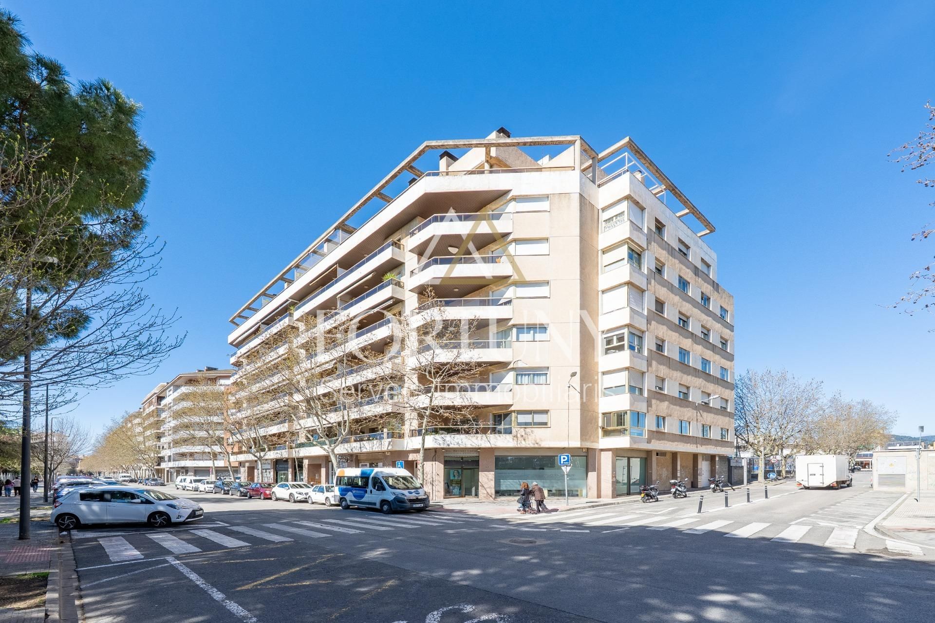 Vista exterior de Pis en venda en Reus amb Calefacció i Terrassa