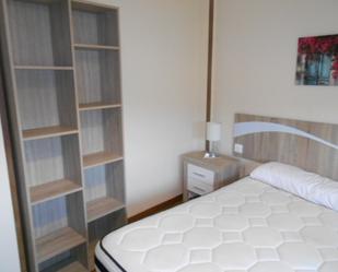 Bedroom of Flat to rent in Santiago de Compostela   with Furnished, Oven and Washing machine