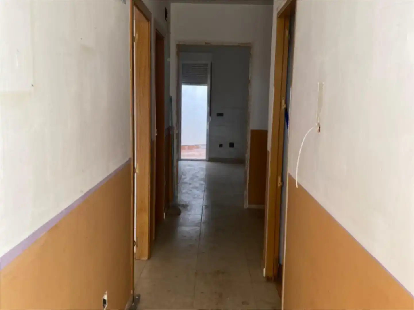 Casa adosada en venda en Moral de Calatrava amb Balcó