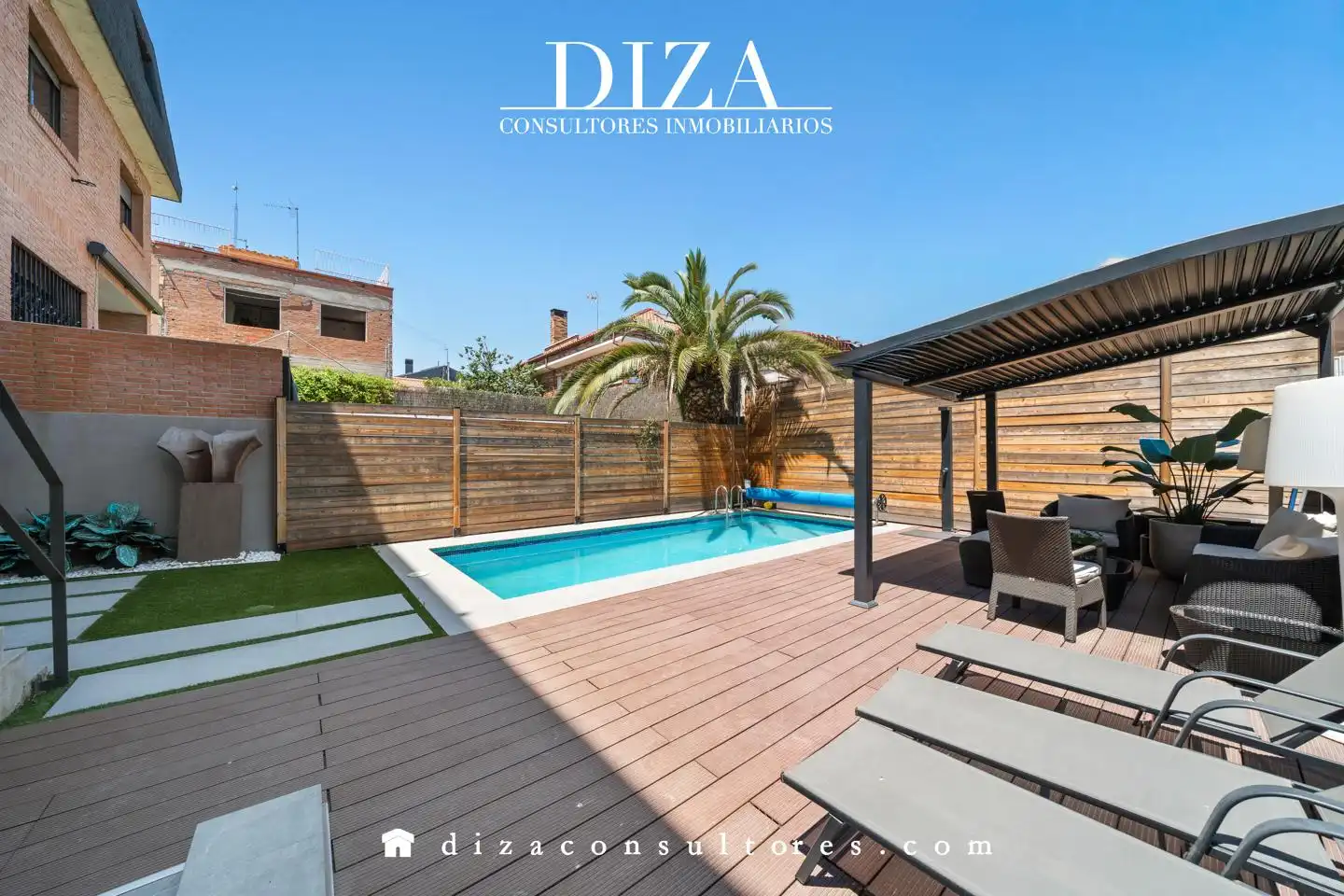 Vista exterior de Casa o chalet en venta en Madrid con Aire acondicionado, Calefacción y Terraza