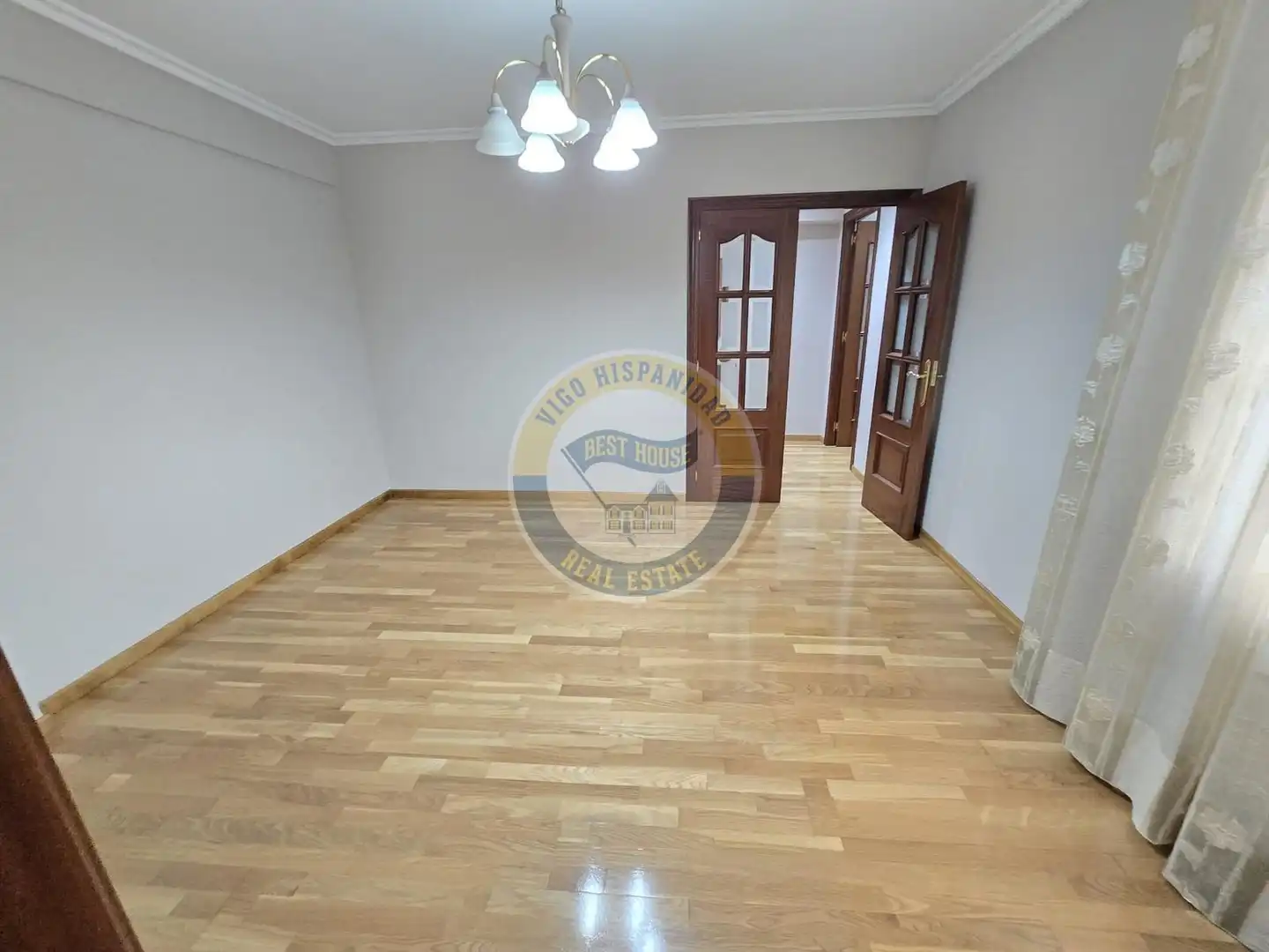 Sala de estar de Piso de alquiler en Vigo  con Calefacción
