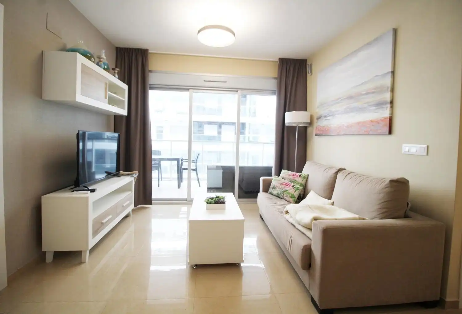 Sala d'estar de Apartament en venda en Oropesa del Mar / Orpesa amb Aire condicionat, Jardí privat i Terrassa