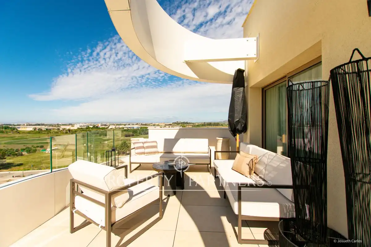 Terraza de Dúplex en venta en El Puig de Santa Maria con Aire acondicionado, Calefacción y Jardín privado