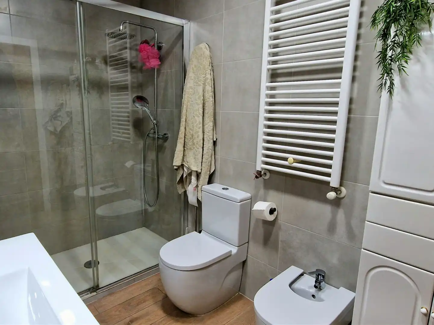 Baño de Casa adosada en venta en Barcelona con Aire acondicionado, Calefacción y Parquet