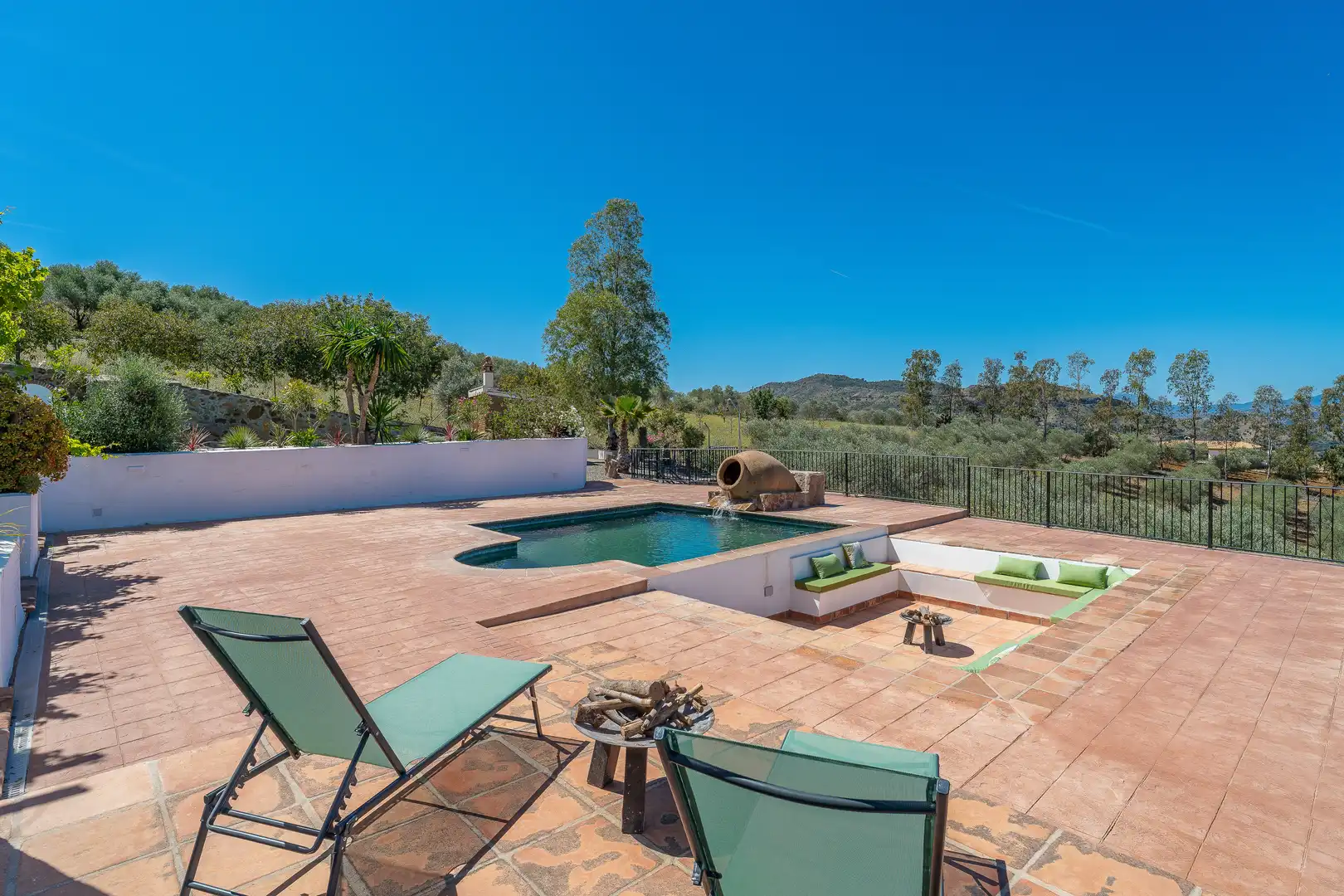 Terrassa de Finca rústica en venda en Álora amb Aire condicionat, Calefacció i Jardí privat