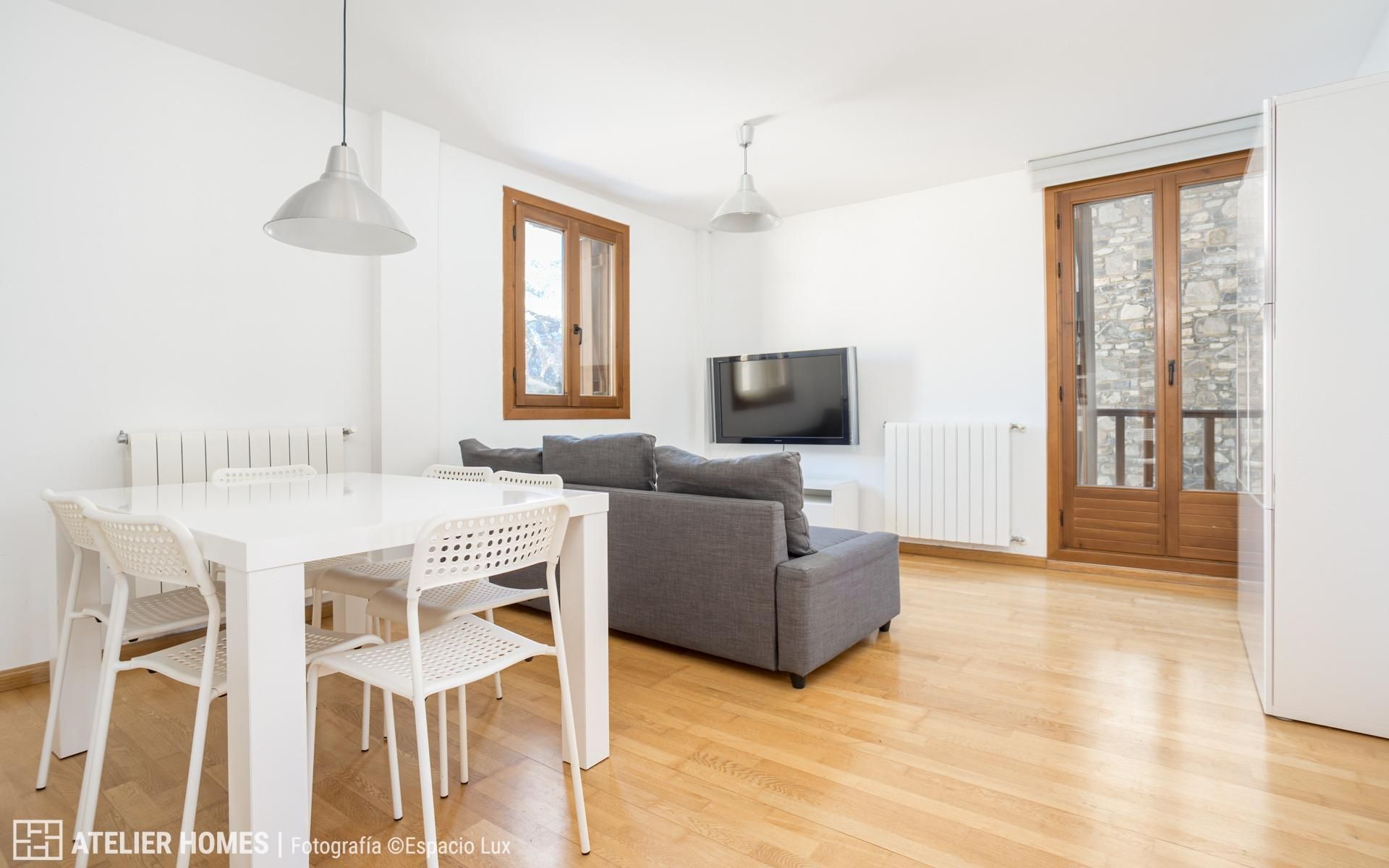 Sala d'estar de Apartament en venda en Sallent de Gállego amb Calefacció i Balcó