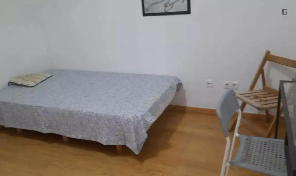 Room in Gran Via, L'Eixample