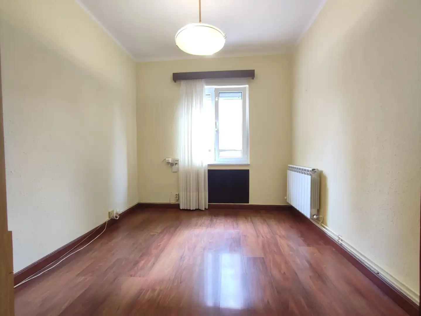 Habitación de Piso de alquiler en Gijón  con Calefacción