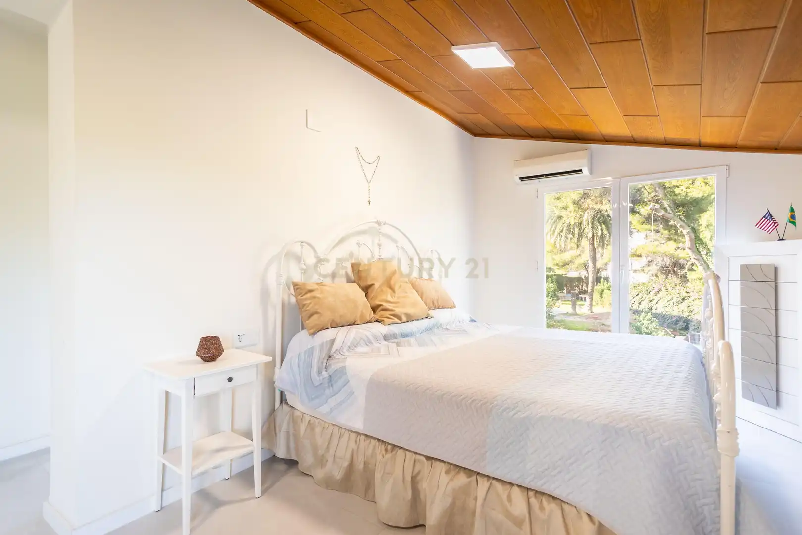 Villa con terrazza in vendita a REINES, imagen 24