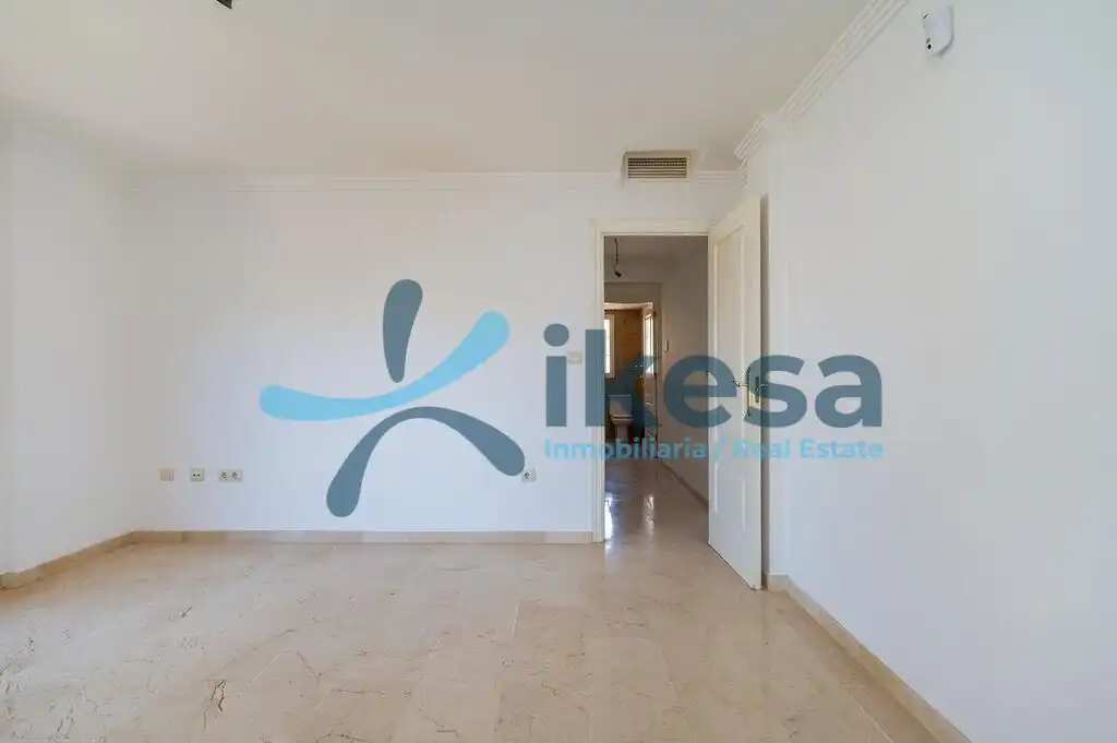 Dúplex amb piscina en venda a Elviria - Cabopino, imagen 7