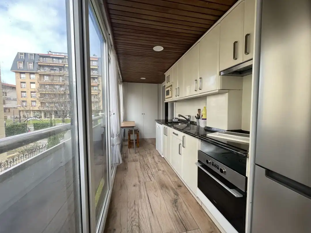 Cocina de Piso de alquiler en Zarautz con Calefacción y Balcón