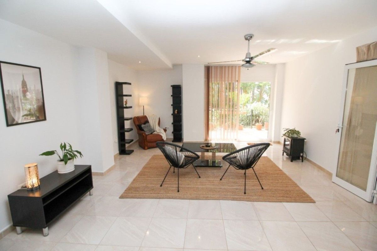 Sala d'estar de Planta baixa en venda en Mijas amb Aire condicionat, Calefacció i Terrassa
