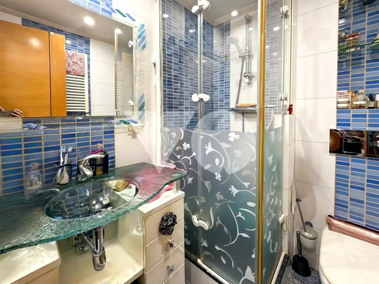 Bathroom of Flat for sale in Madrid  with Air Conditioner, Heating and Terrace