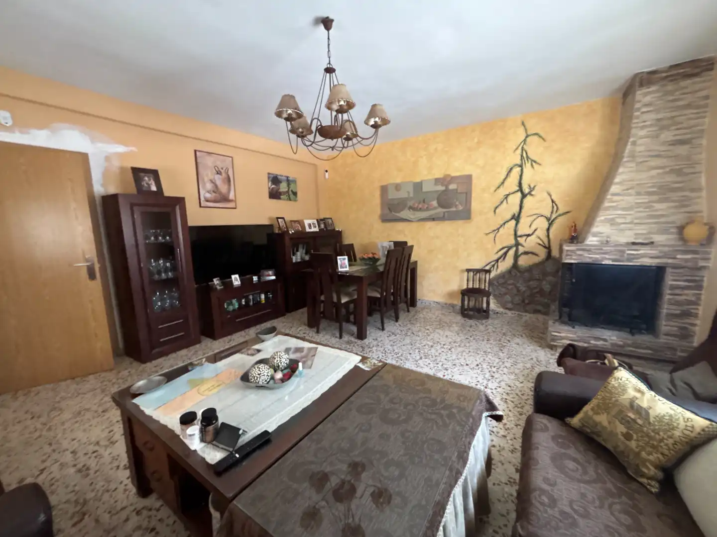 Sala d'estar de Finca rústica en venda en Andújar amb Aire condicionat, Jardí privat i Piscina
