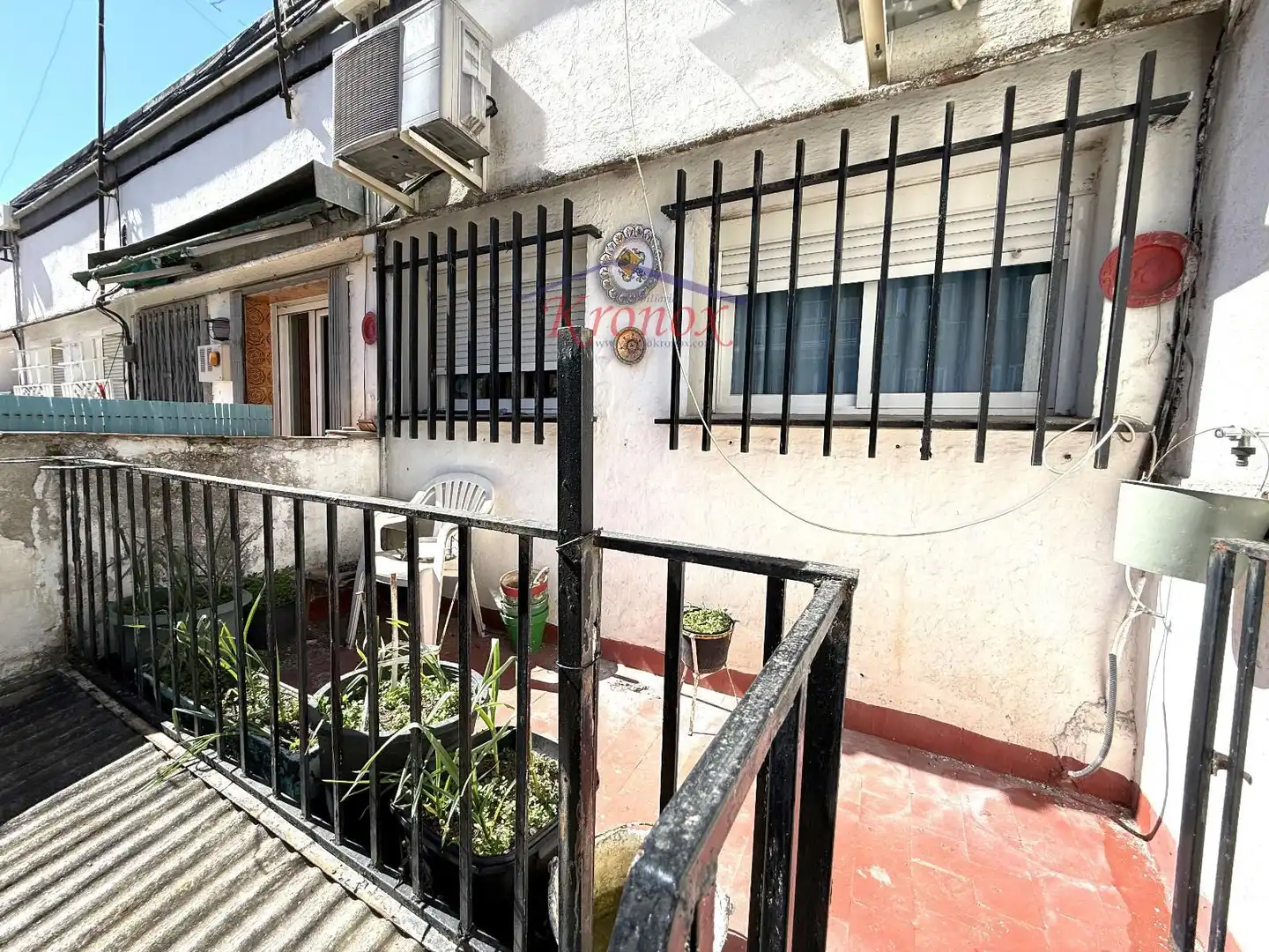 Vista exterior de Casa o xalet en venda en Madrid amb Aire condicionat, Calefacció i Jardí privat