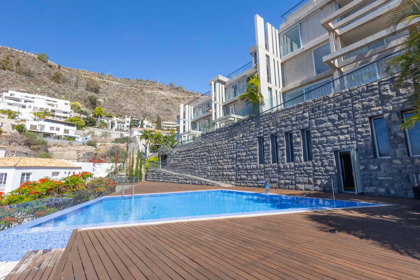 Schwimmbecken von Wohnung zum Verkauf in Santa Cruz de Tenerife mit Privatgarten und Terrasse