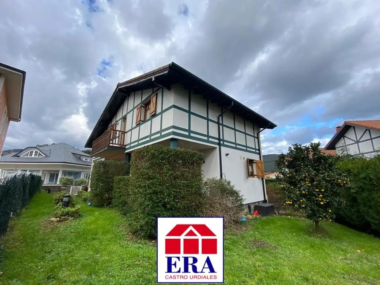 Casa con terraza en venta en Barrio Sámano
