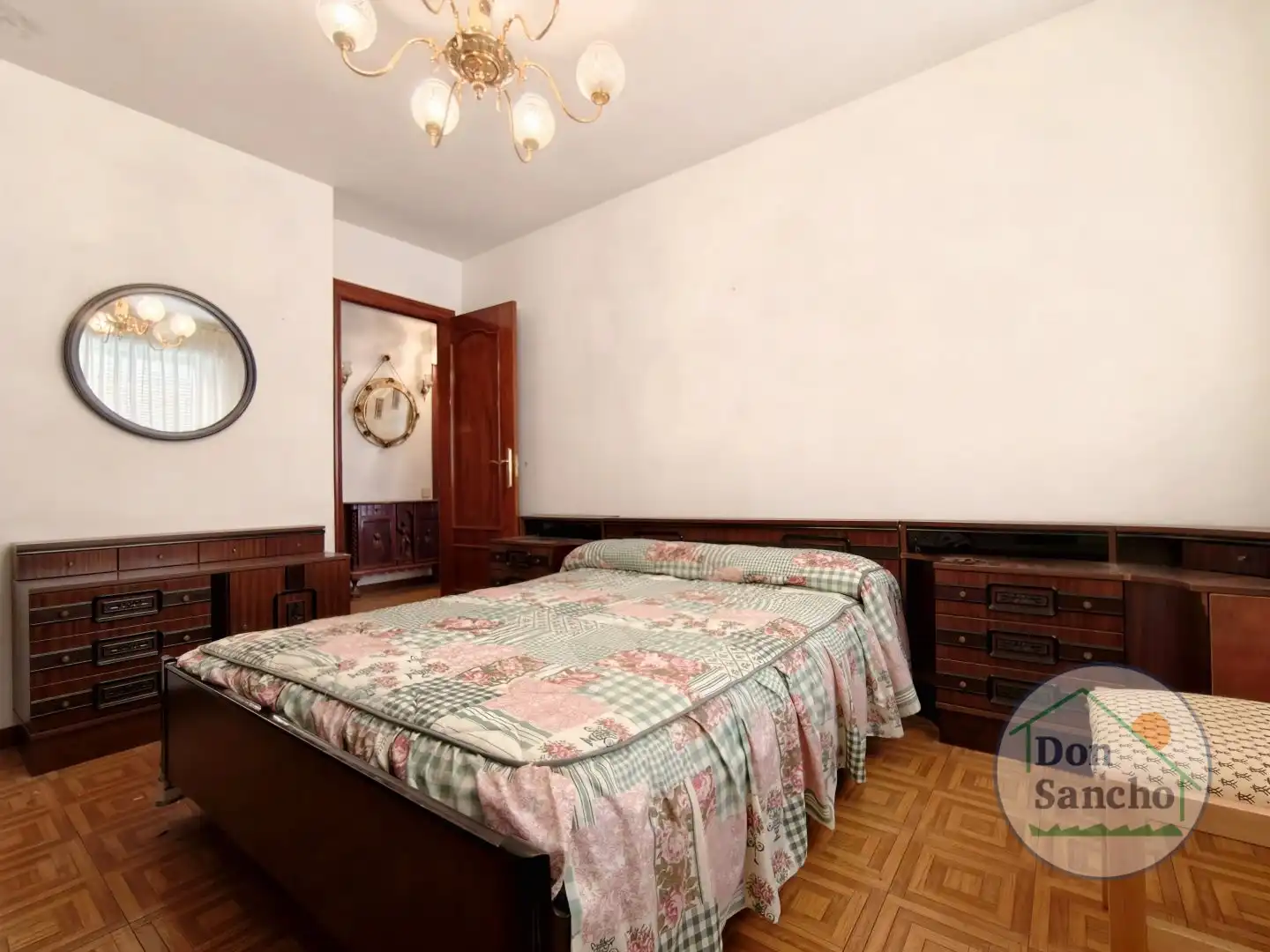 Habitación de Piso en venta en Viana de Cega con Terraza, Trastero y Amueblado