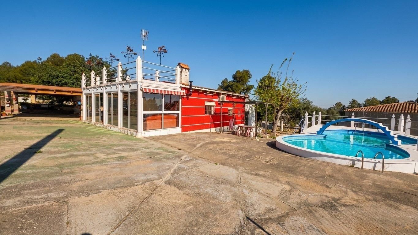 Piscina de Casa o xalet en venda en Turís amb Aire condicionat, Jardí privat i Terrassa