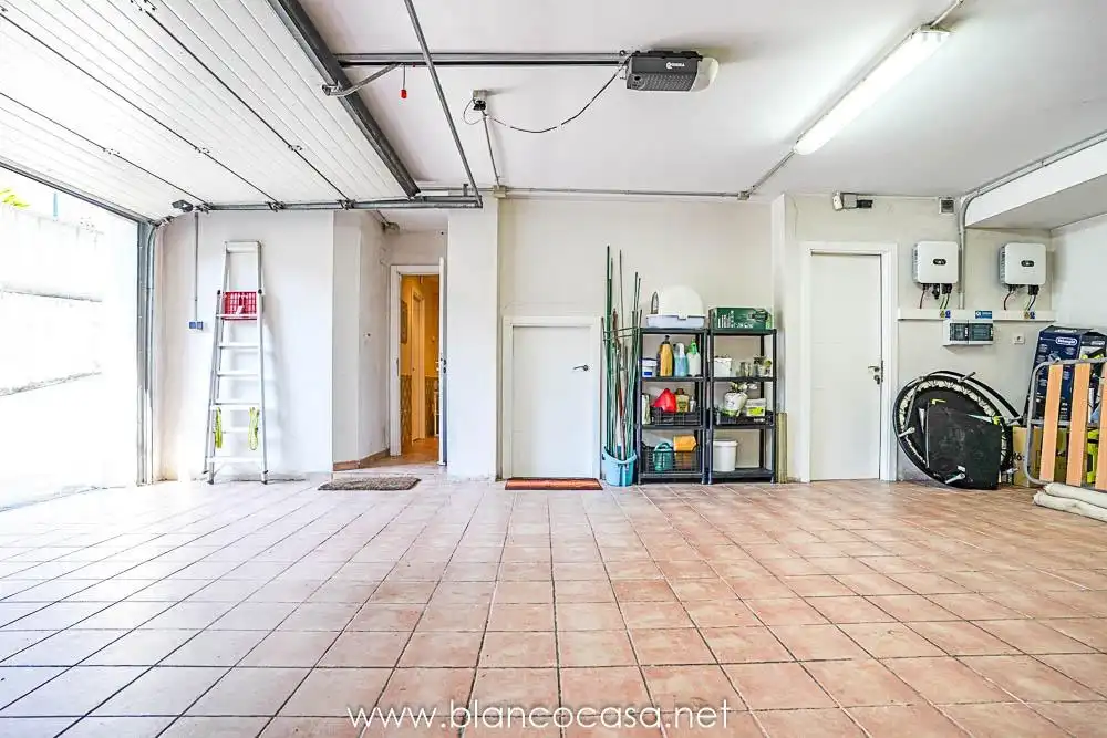 Houses for sale in Carballo  with Heating, Private garden and Storage room