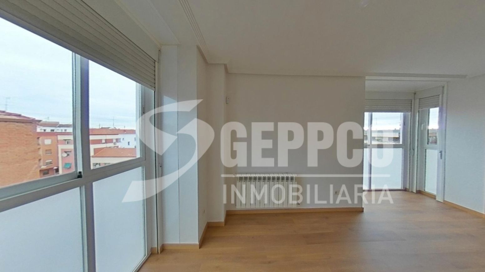 Flat for sale in Calle de José Bielsa, Pradolongo